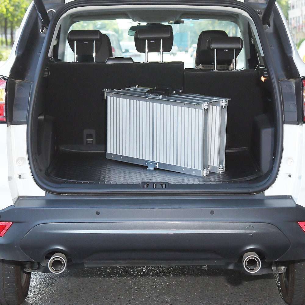182cm portable folding aluminium access ramp with non-slip surface and side rails, 272kg load capacity